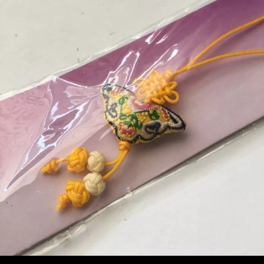 Chinese lucky knot